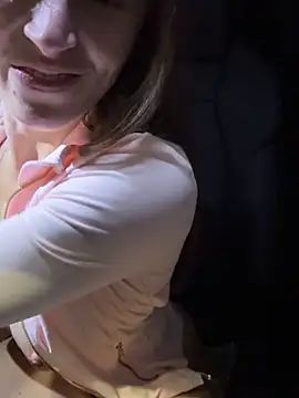 Foto porno lunagirl13 vrea sex pe StripChat pe KUR.ro