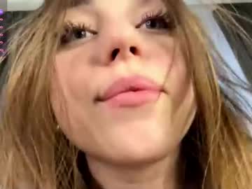 Foto porno Ce sexy este lunarspark pe KUR.ro