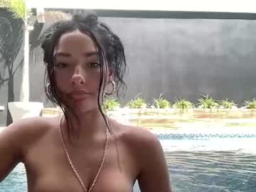 Foto porno Sex online cu lylaxblake pe KUR.ro