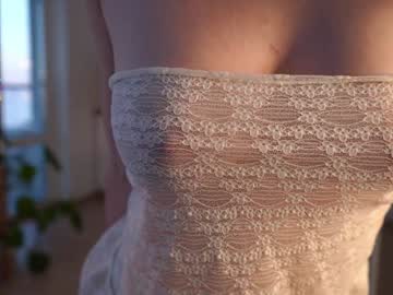 Foto porno Discutii intime cu lynnalltop pe KUR.ro