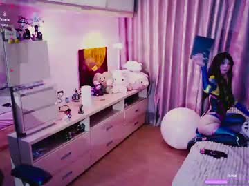 Foto porno madnessalise ne arata tot la camera pe KUR.ro
