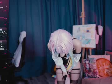 Foto porno madnessalise ne arata tot la camera pe KUR.ro