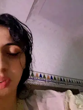 Foto porno Sex online cu majdolin78 pe KUR.ro