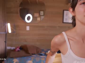 Foto porno maria_alfonsina_ se dezbraca la web pe Chaturbate pe KUR.ro
