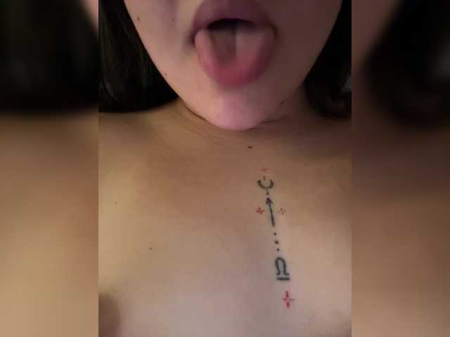 Foto porno Nebunii pe chat marca marsandvenera pe KUR.ro