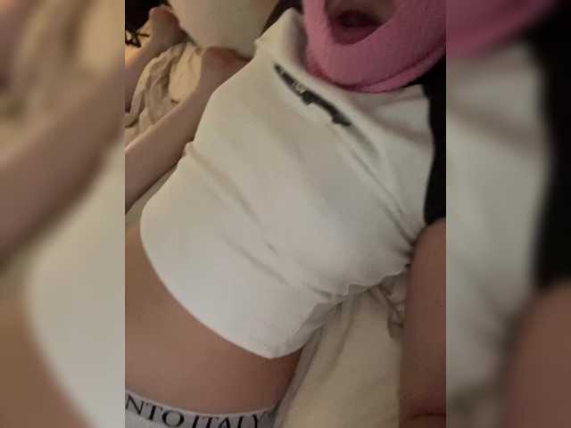 Foto porno Nebunii pe chat marca marsandvenera pe KUR.ro