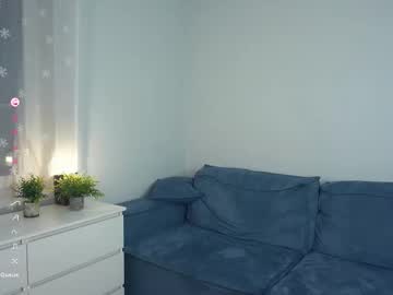 Foto porno masakoamodei se dezbraca la web pe Chaturbate pe KUR.ro