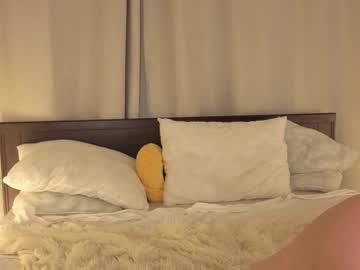 Foto porno maudcouncil se dezbraca la web pe Chaturbate pe KUR.ro