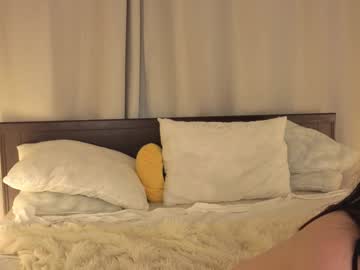 Foto porno maudcouncil se dezbraca la web pe Chaturbate pe KUR.ro