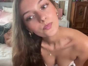Foto porno mayaxclarke vrea sex pe Chaturbate pe KUR.ro