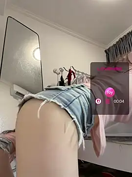 Foto porno Nebunii pe chat marca meimei_x pe KUR.ro