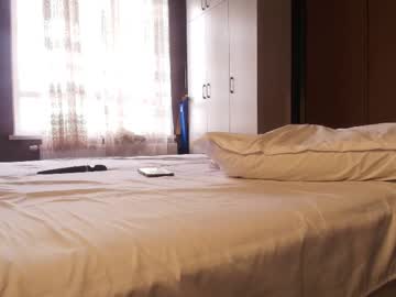 Foto porno Discutii intime cu melissalemi pe KUR.ro