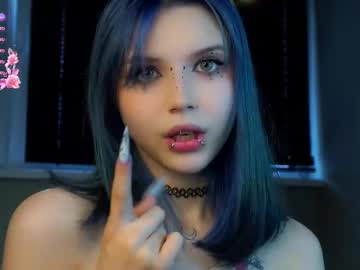 Foto porno Nebunii pe chat marca merciabawden pe KUR.ro