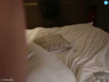 Foto porno Sex online cu mia_cloudy pe KUR.ro