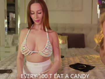 Foto porno Sex online cu mia_cloudy pe KUR.ro