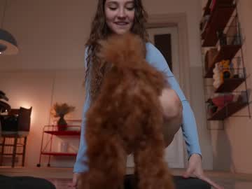 Foto porno Ce sexy este mia_elfie pe KUR.ro