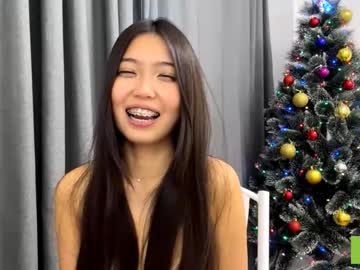 Foto porno michalkandoll se dezbraca la web pe Chaturbate pe KUR.ro