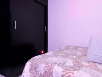Foto porno midnight_vk descoperita pe video chat pe KUR.ro