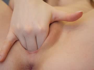 Foto porno milablum ne arata tot la camera pe KUR.ro