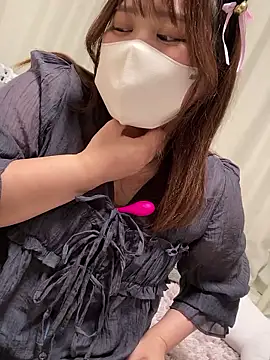 Foto porno mitarashi_awww ne arata tot la camera pe KUR.ro