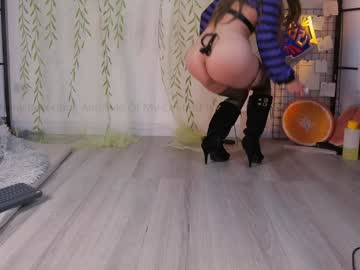 Foto porno Sex online cu mollyflwers pe KUR.ro