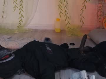Foto porno Sex online cu mollyflwers pe KUR.ro