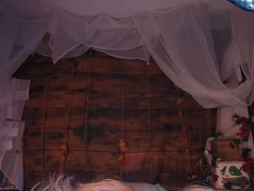 Foto porno Sex online cu mollyflwers pe KUR.ro