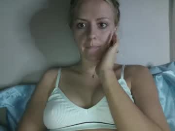 Foto porno Ganduri murdare cu mollyharttt pe KUR.ro