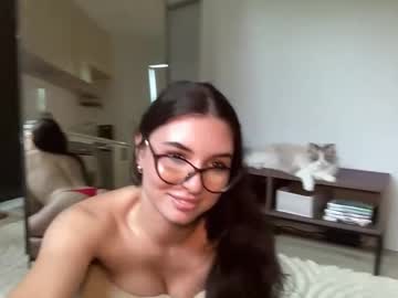 Foto porno Ganduri murdare cu mollyy2006 pe KUR.ro