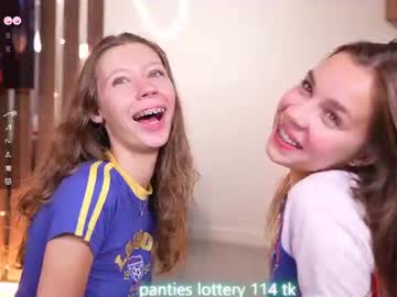 Foto porno Nebunii pe chat marca mon1_day pe KUR.ro