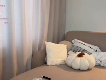 Foto porno Discutii intime cu monika_reed1 pe KUR.ro