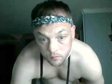 Foto porno Nebunii pe chat marca montyyyyyb123 pe KUR.ro