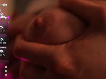 Foto porno Ganduri murdare cu moonelly pe KUR.ro