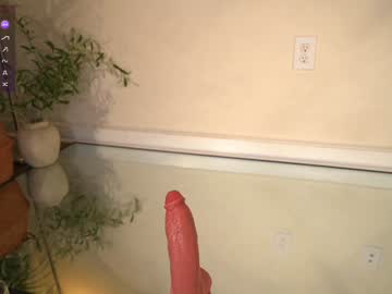 Foto porno Discutii intime cu myliss pe KUR.ro