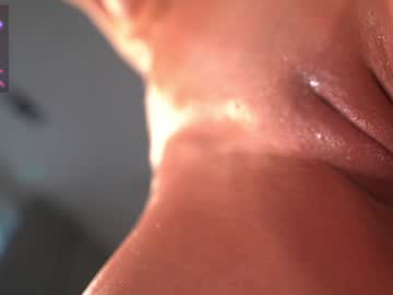 Foto porno Discutii intime cu myliss pe KUR.ro