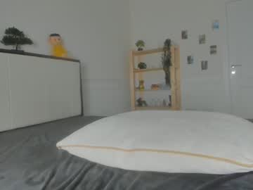 Foto porno Ganduri murdare cu mysat pe KUR.ro