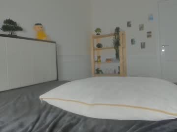 Foto porno Ganduri murdare cu mysat pe KUR.ro