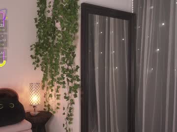 Foto porno Ganduri murdare cu mysticxkitty pe KUR.ro