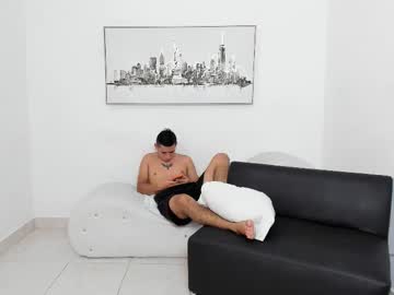 Foto porno Nebunii pe chat marca naughty_pearls pe KUR.ro