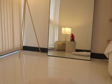 Foto porno Ce sexy este naughtysammx pe KUR.ro