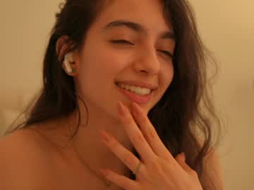 Foto porno Ce sexy este naughtysammx pe KUR.ro