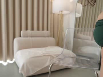 Foto porno Ce sexy este naughtysammx pe KUR.ro