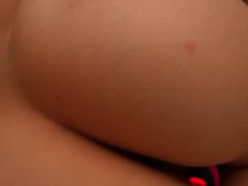 Foto porno Ce sexy este naughtysammx pe KUR.ro