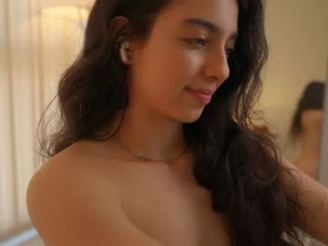 Foto porno Ce sexy este naughtysammx pe KUR.ro