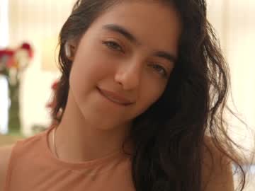 Foto porno Ce sexy este naughtysammx pe KUR.ro