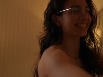 Foto porno Ce sexy este naughtysammx pe KUR.ro