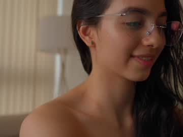 Foto porno Ce sexy este naughtysammx pe KUR.ro