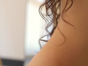 Foto porno Ce sexy este naughtysammx pe KUR.ro