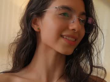Foto porno Ce sexy este naughtysammx pe KUR.ro
