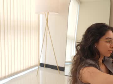 Foto porno Ce sexy este naughtysammx pe KUR.ro